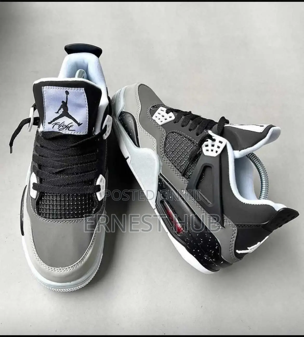 Air Jordan 4