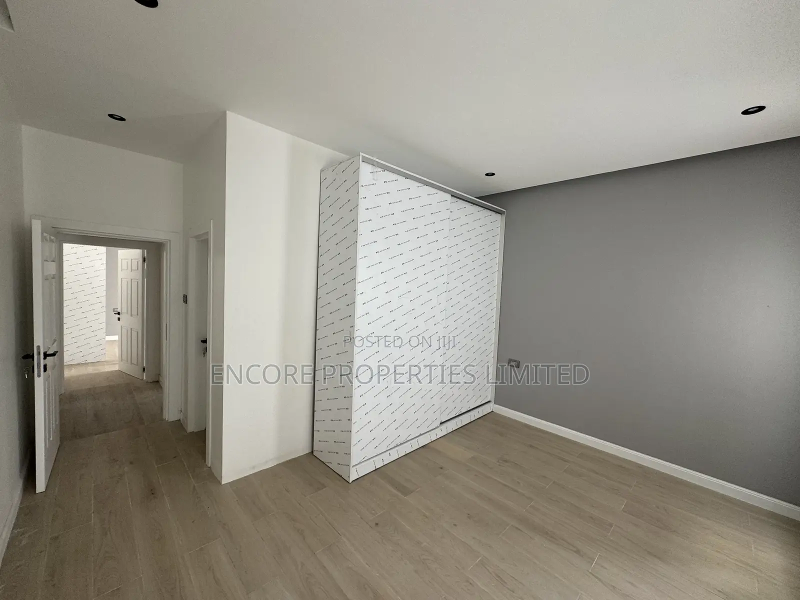 5bdrm House in Encore Properties, Dzorwulu for sale