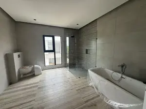 5bdrm House in Encore Properties, Dzorwulu for sale
