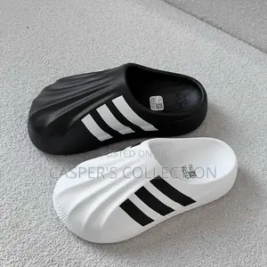 Photo - Adidas Adifom Superstar Slides