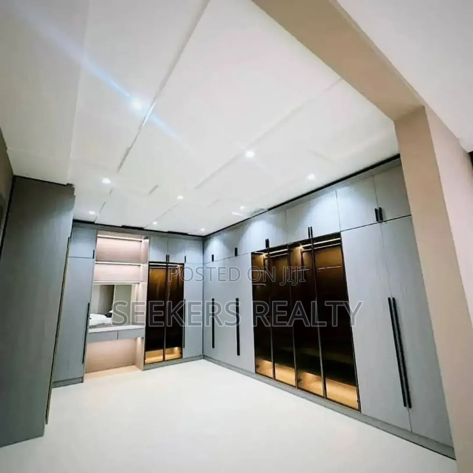 Furnished 4bdrm House in Seekers Realty, Accra Metropolitan for sale