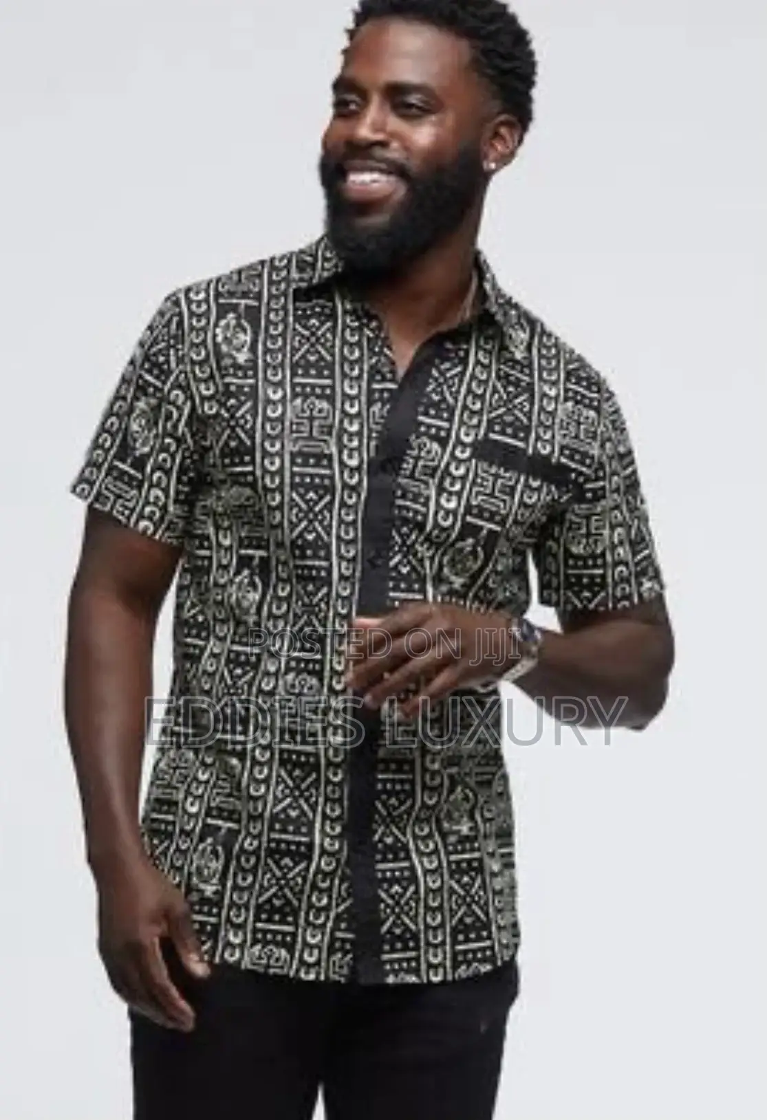 One-of-a-Kind Men’S Buttons Shirt