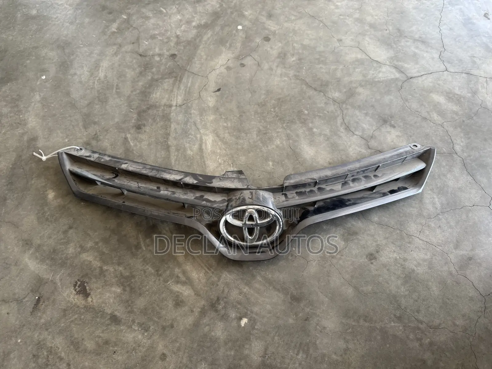 Toyota Corolla 2014 Top Grille
