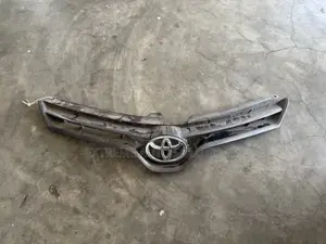 Toyota Corolla 2014 Top Grille