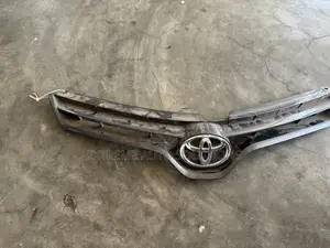 Toyota Corolla 2014 Top Grille