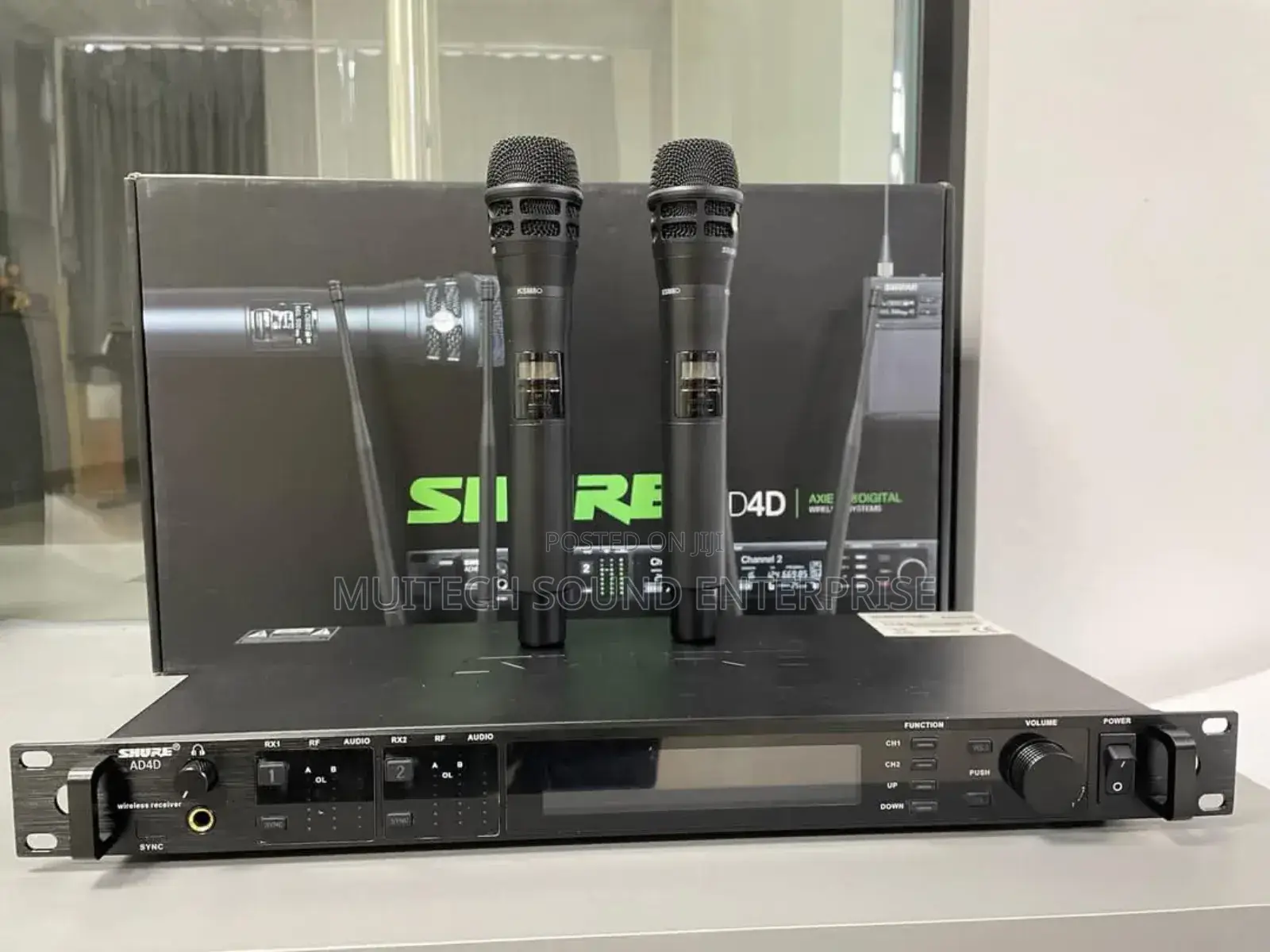 Shure Wireless Microphone (Ad4d)