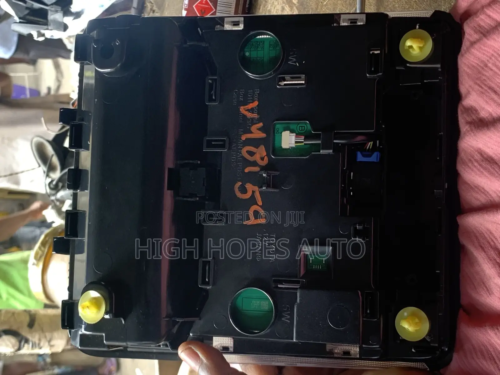 2020/2024 Toyota Rav 4 Inside Light and Sunroof Console