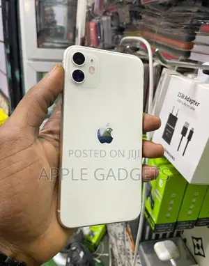 Photo - Apple iPhone 11 64 GB White