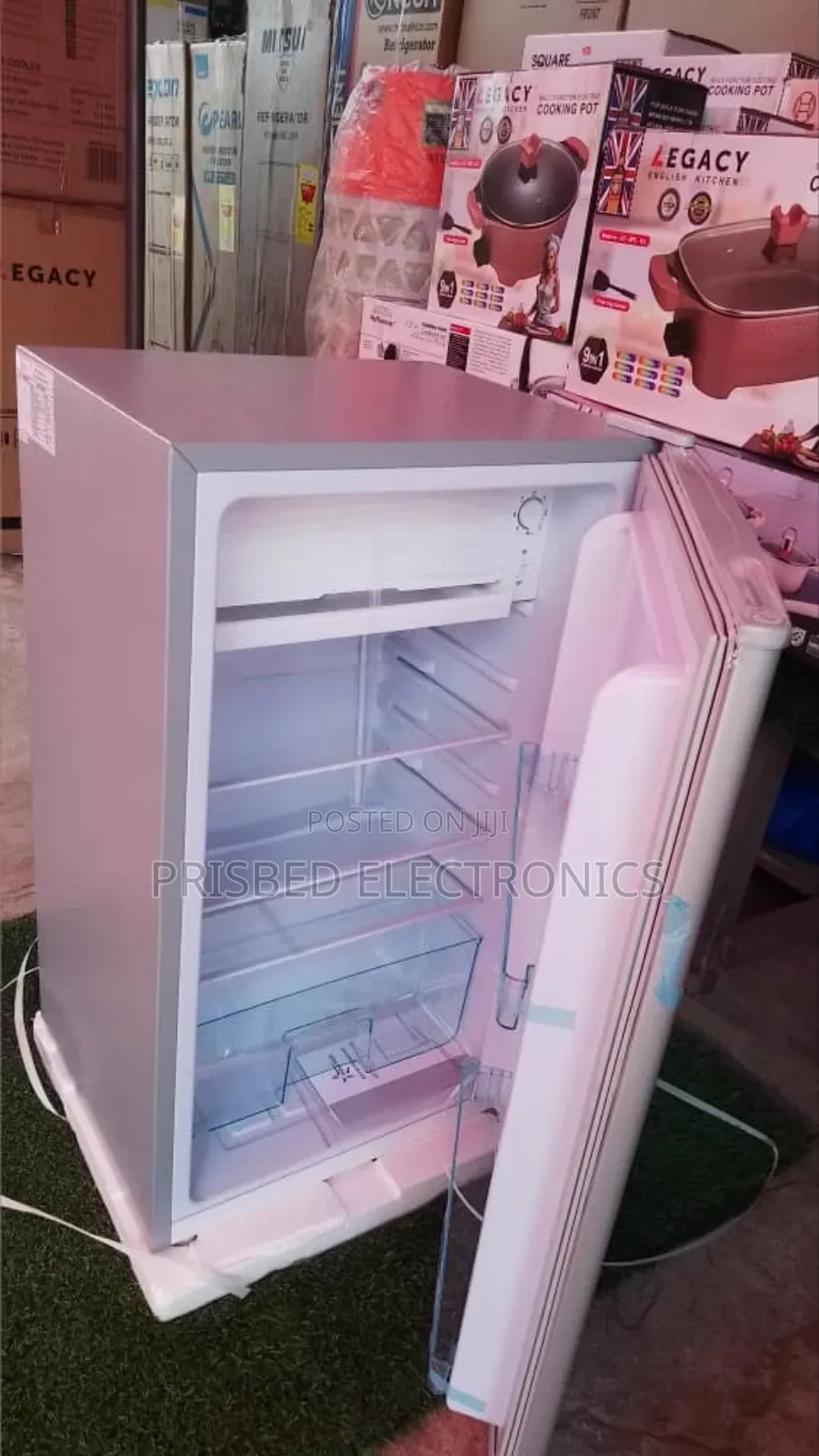 Goldstar Durable Table Top Fridge 92 Litres