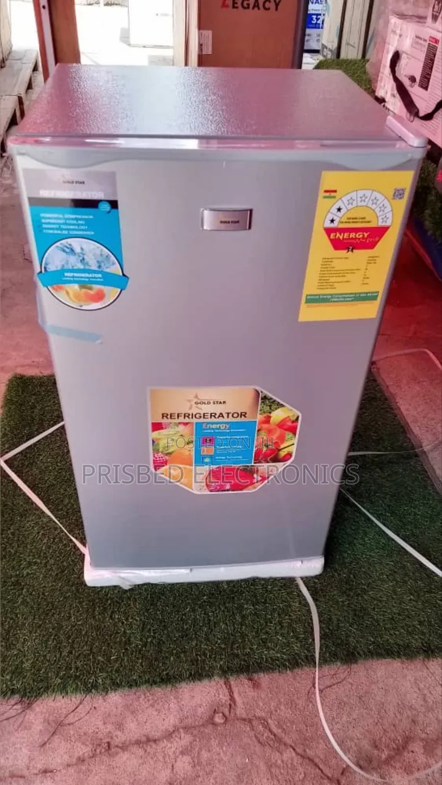 Goldstar Durable Table Top Fridge 92 Litres