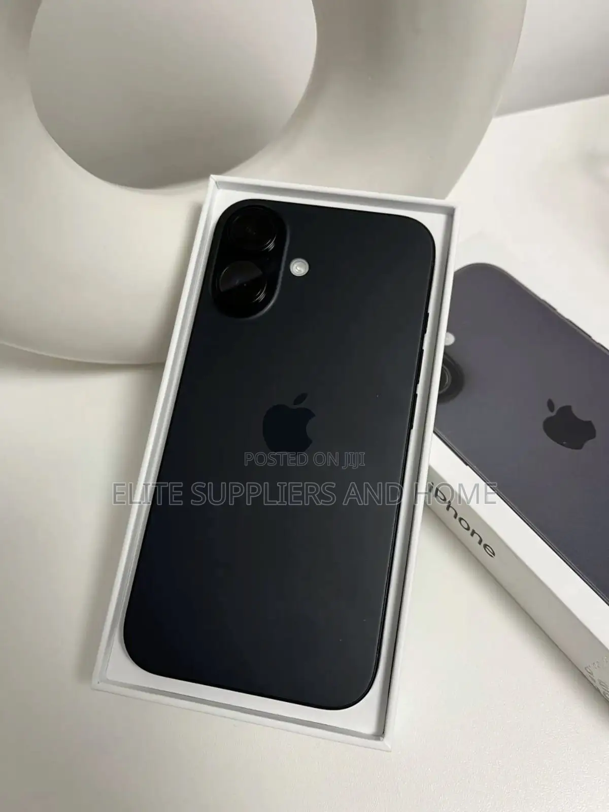 New Apple iPhone 16 256 GB Black