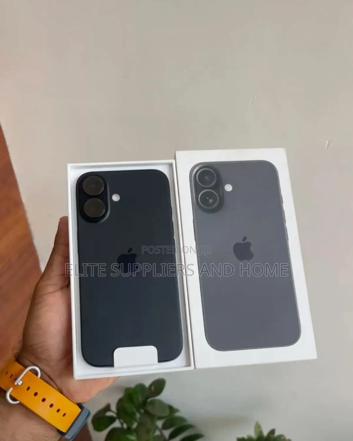 New Apple iPhone 16 256 GB Black