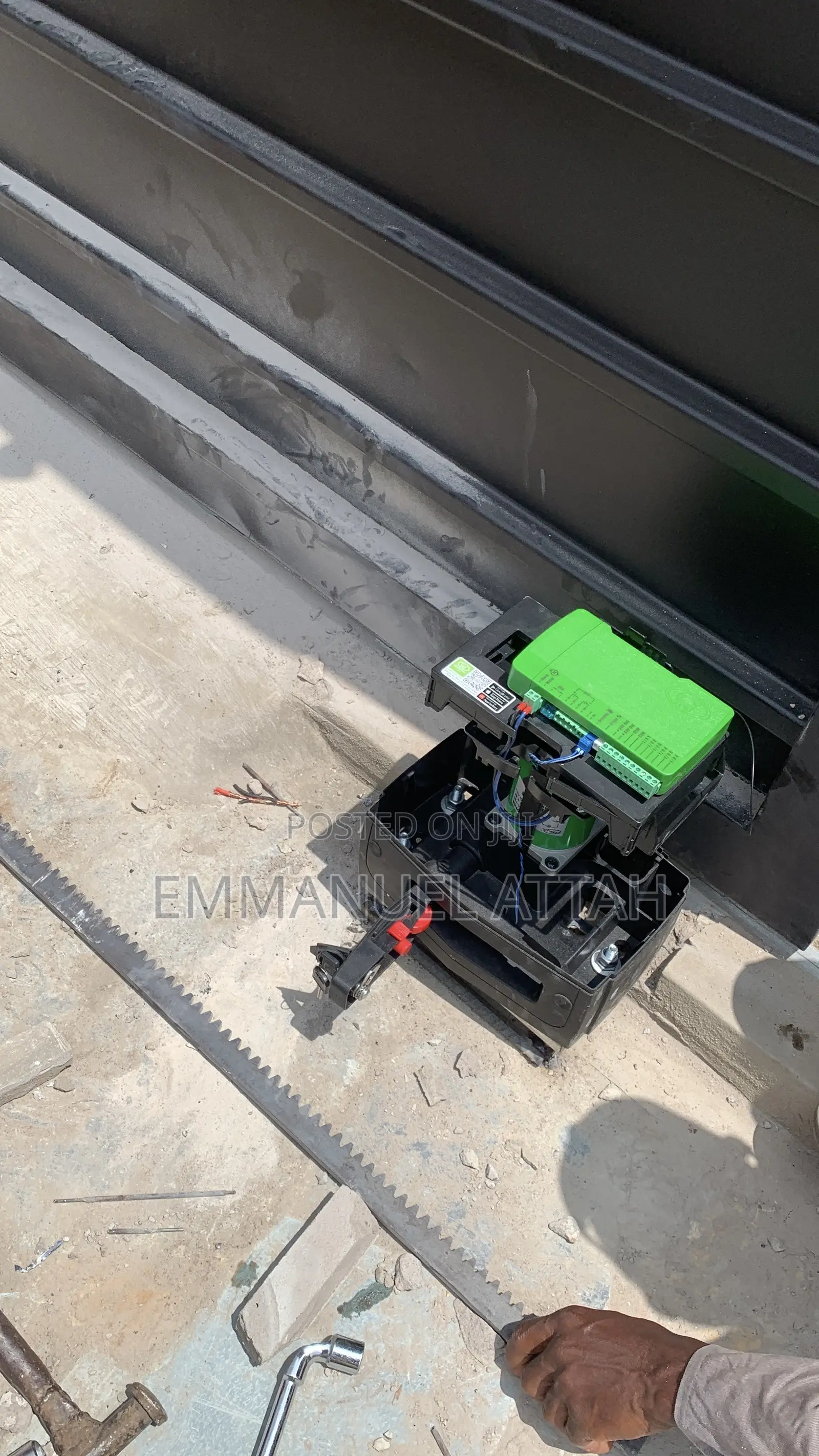 Gate Automation Installer