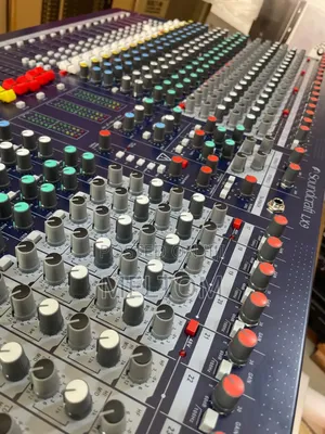 Soundcraft Lx9 24channels Professional Mixer