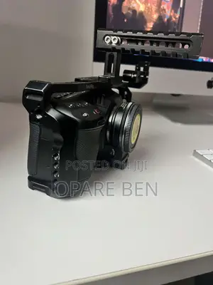Blackmagic Pocket Cinemacamera With Full Cage Canon Ef Lens Adapter