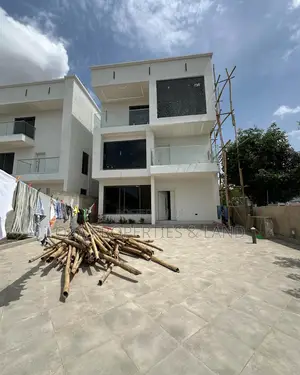 6bdrm House in Legon Adjiringanor, Ability for sale