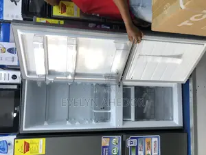 Promotional Price of Midea Bottom Freezer 174 Liters for Sal
