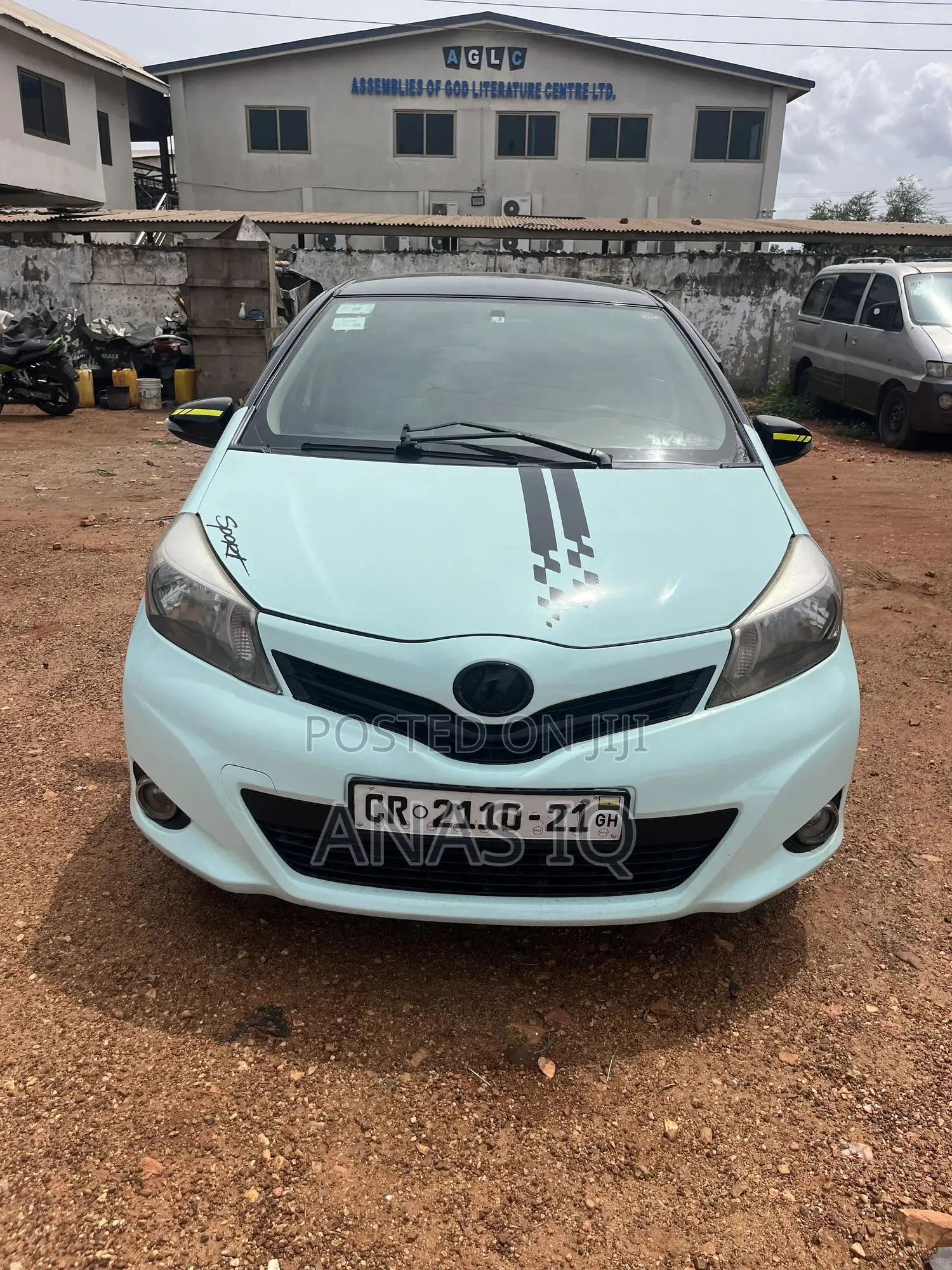 Toyota Vitz 1.0 FWD 3dr 2012 White