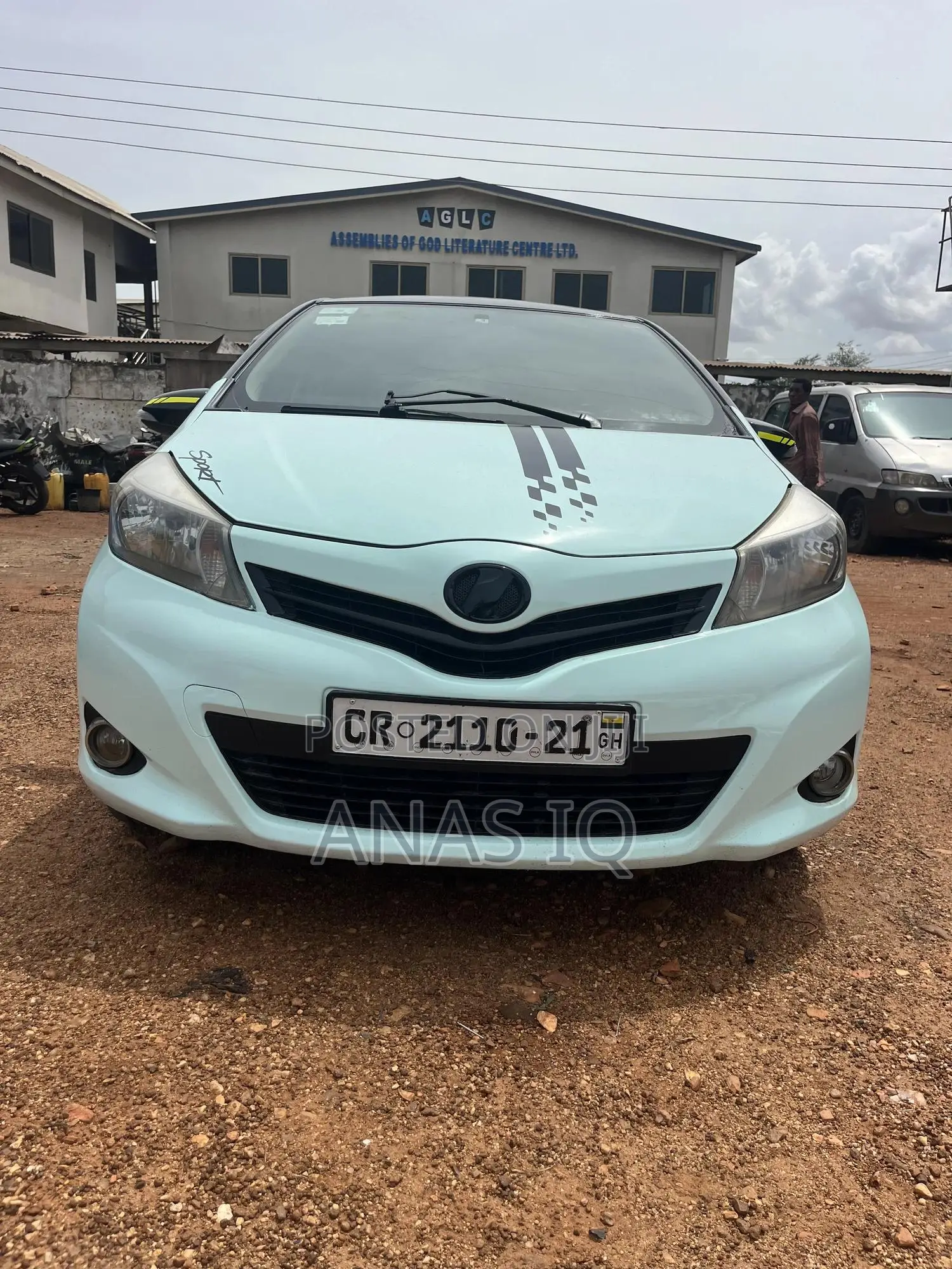 Toyota Vitz 1.0 FWD 3dr 2012 White