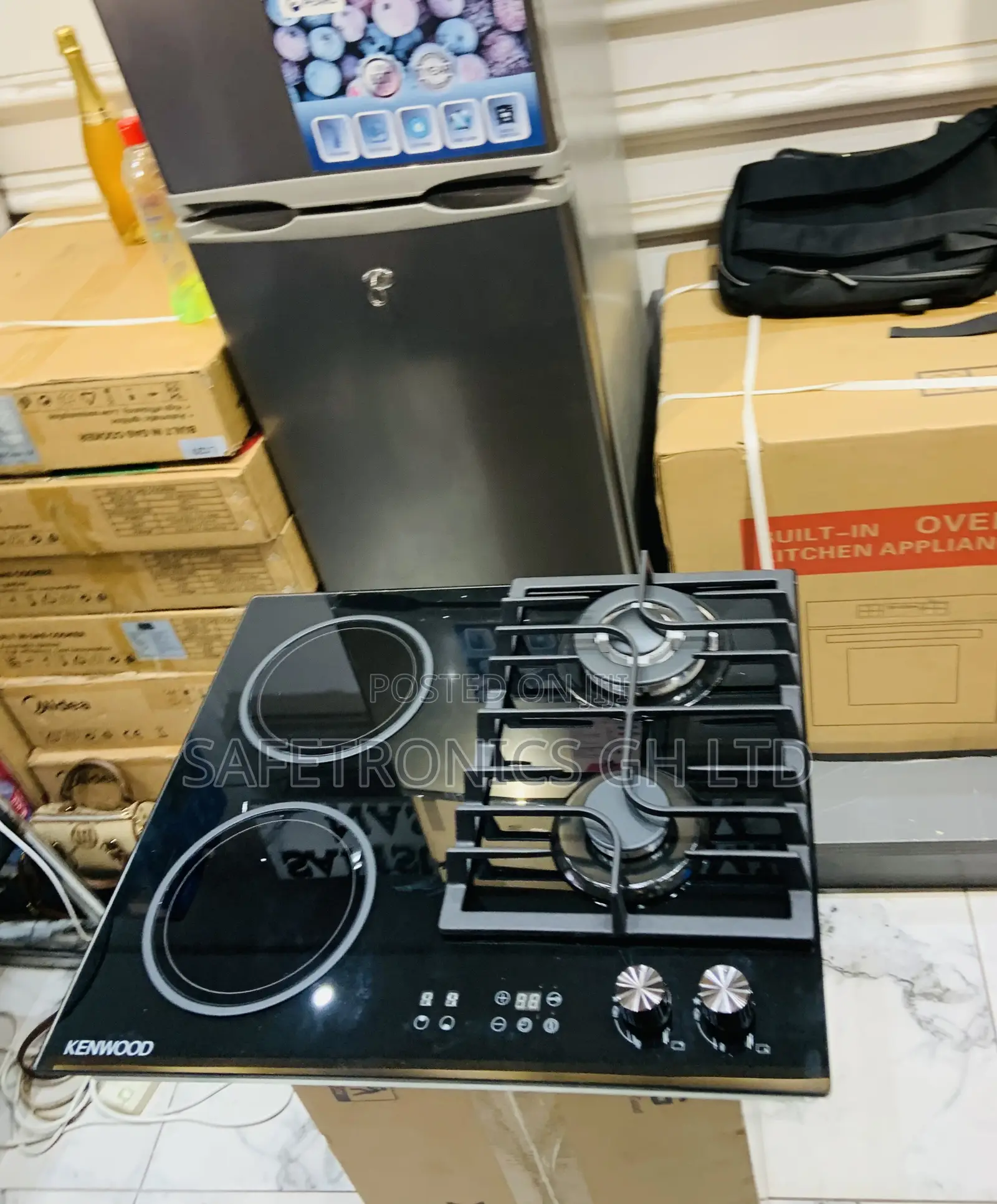 Accurate Black 60cm Built in 2 Gas 2 Electric Cooker