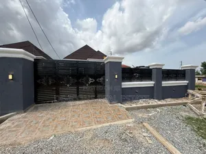 3bdrm Bungalow in De-Icons Real Estate, Ablekuma for sale