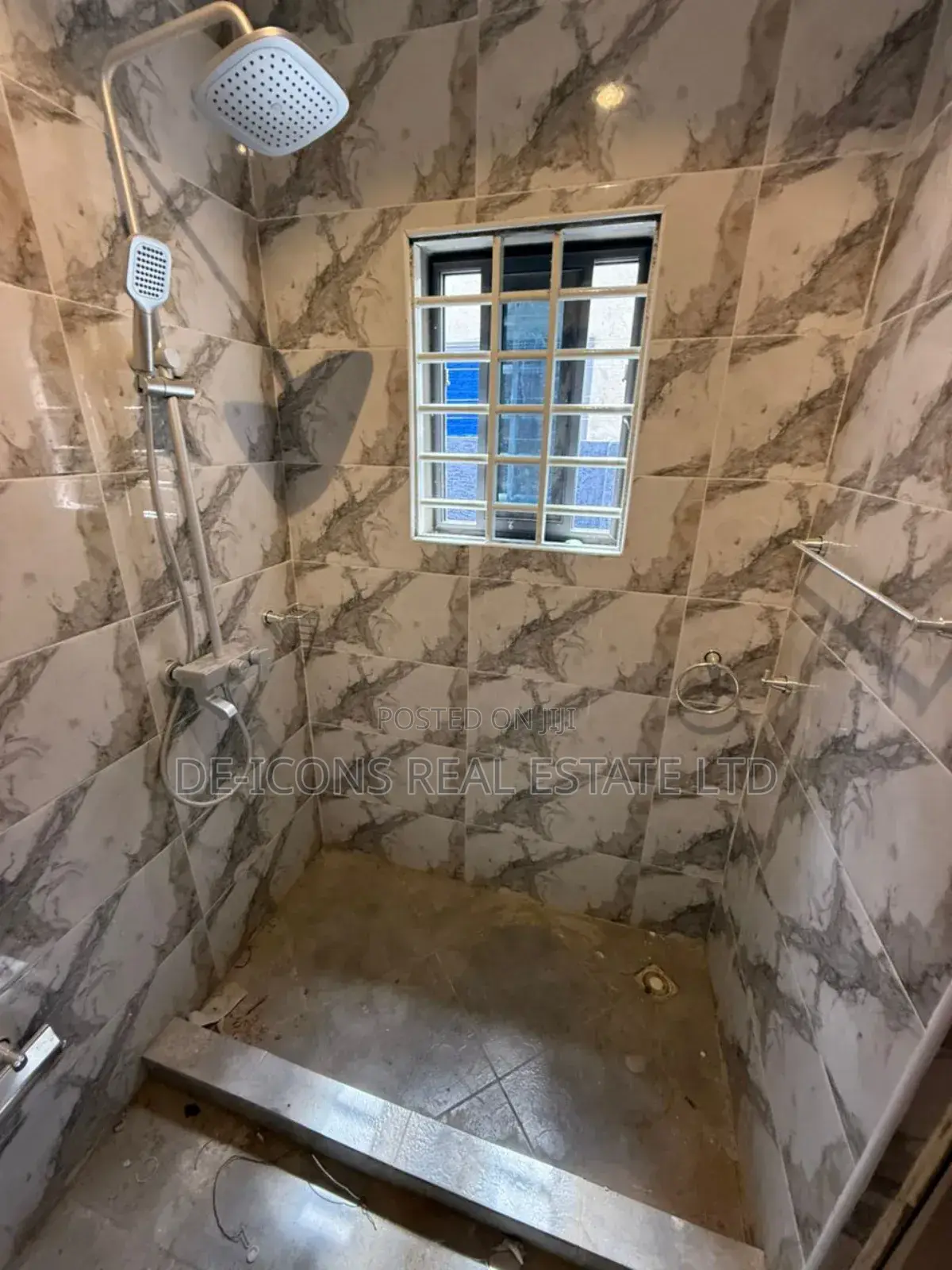 3bdrm Bungalow in De-Icons Real Estate, Ablekuma for sale