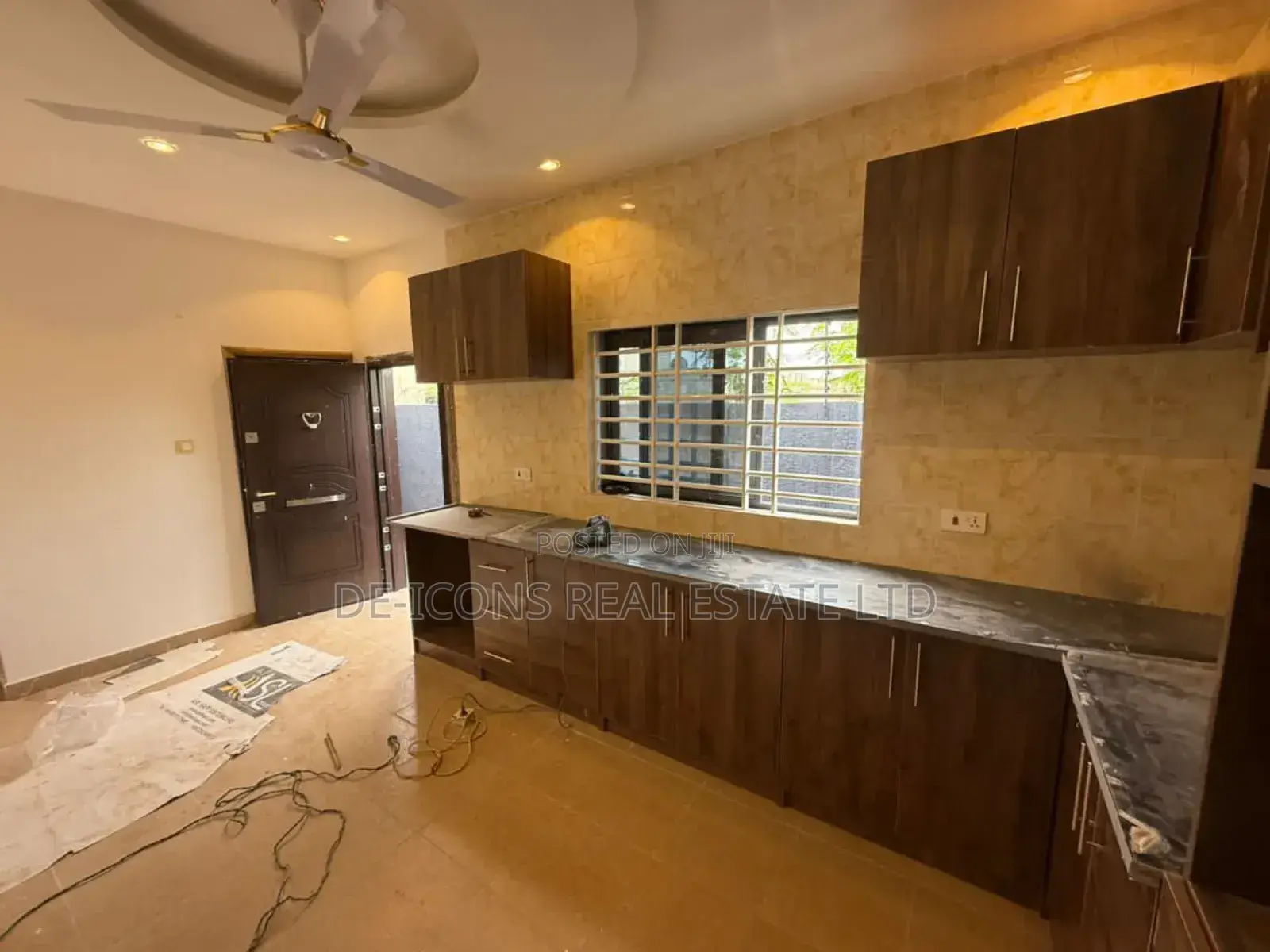 3bdrm Bungalow in De-Icons Real Estate, Ablekuma for sale