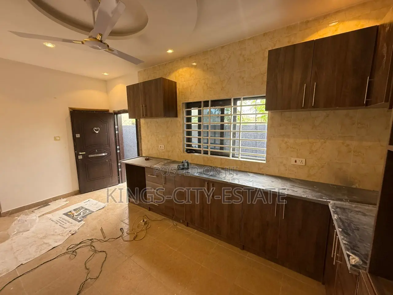 3bdrm House in Ablekuma Odumasi for sale