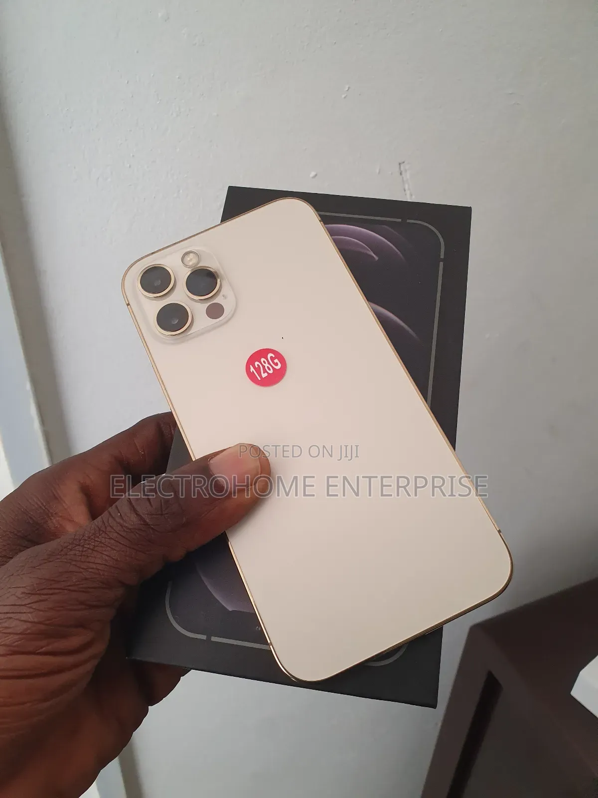 New Apple iPhone 12 Pro 128 GB Gold