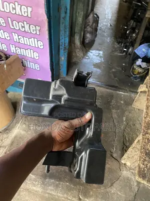 Civic 2016 to 2018 Resonator Chamber/Bottle in Bumper .