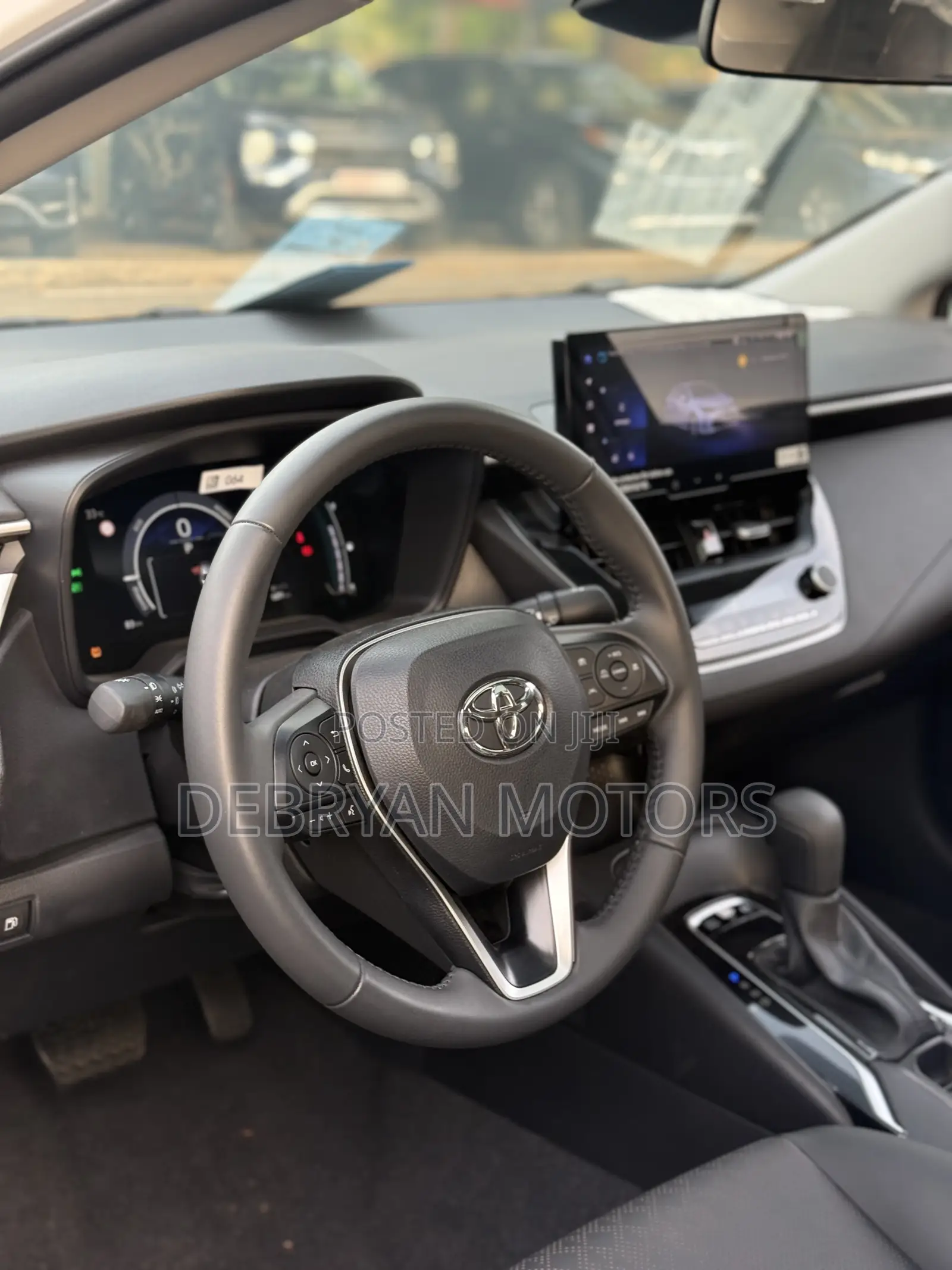 New Toyota Corolla SE CVT 2024 White