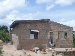 3bdrm House in Adam Nana for sale