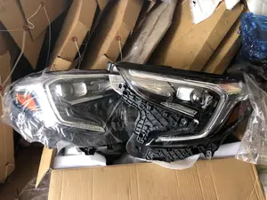 Photo - GMC Terrain 2018,2019,2020,2021 Headlight Pair