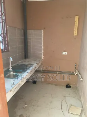 1bdrm Apartment in 𝙻𝚎𝚐𝚊𝚌𝚢 𝚜𝚘𝚕𝚒𝚍 𝚛𝚎𝚊𝚕, Teshie for rent