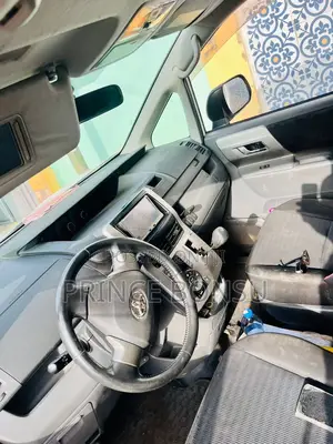 Toyota Voxy 2013 White