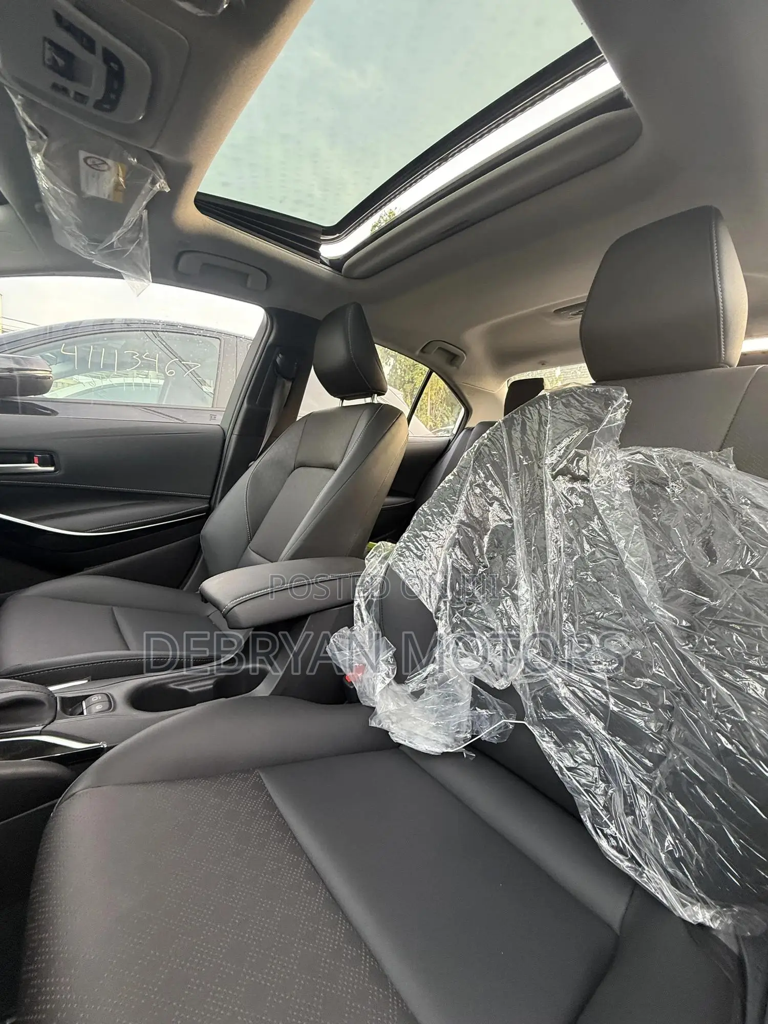 New Toyota Corolla SE CVT 2024 White