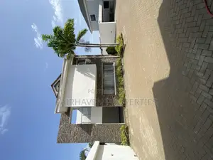 Furnished 4bdrm Apartment in East Airport for sale