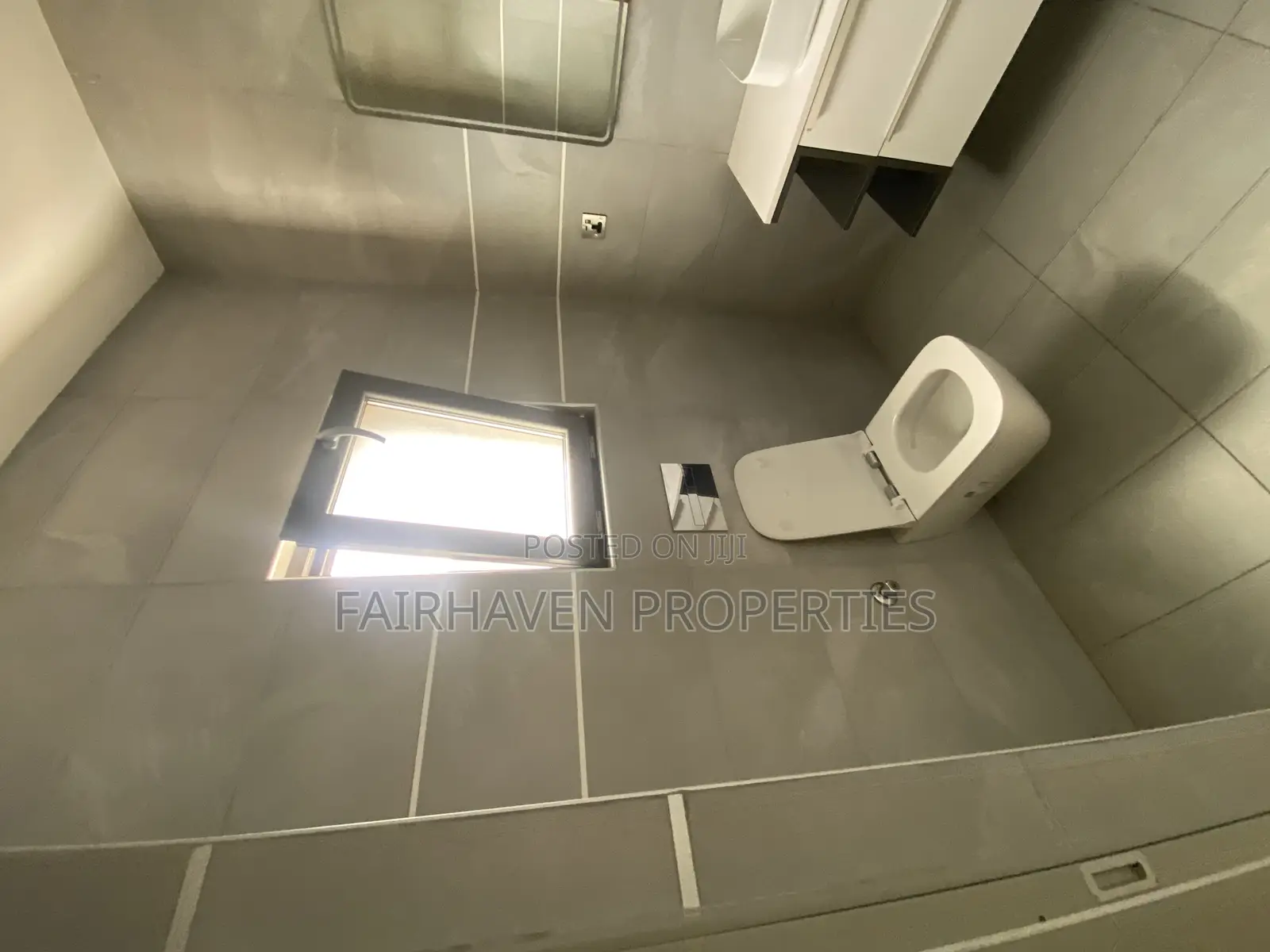 Furnished 4bdrm Apartment in East Airport for sale