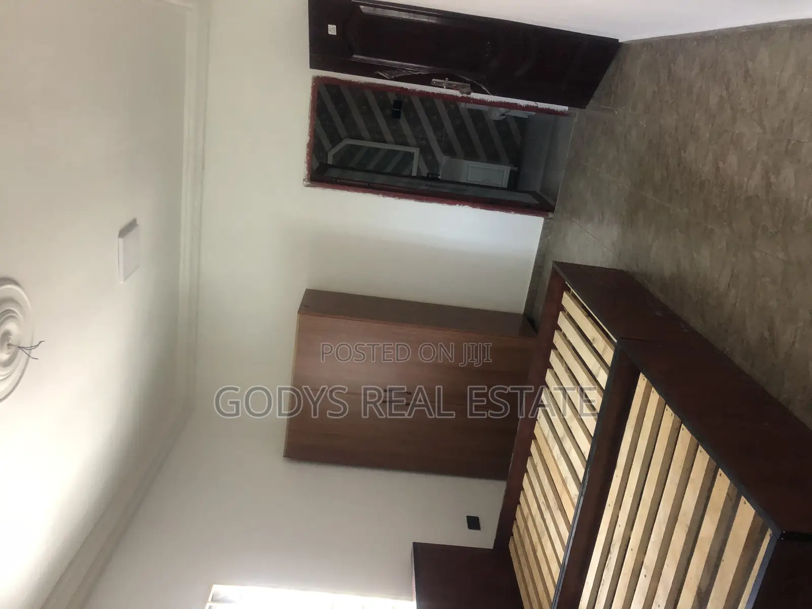 4bdrm Duplex in Tuba, Ga South Municipal for sale