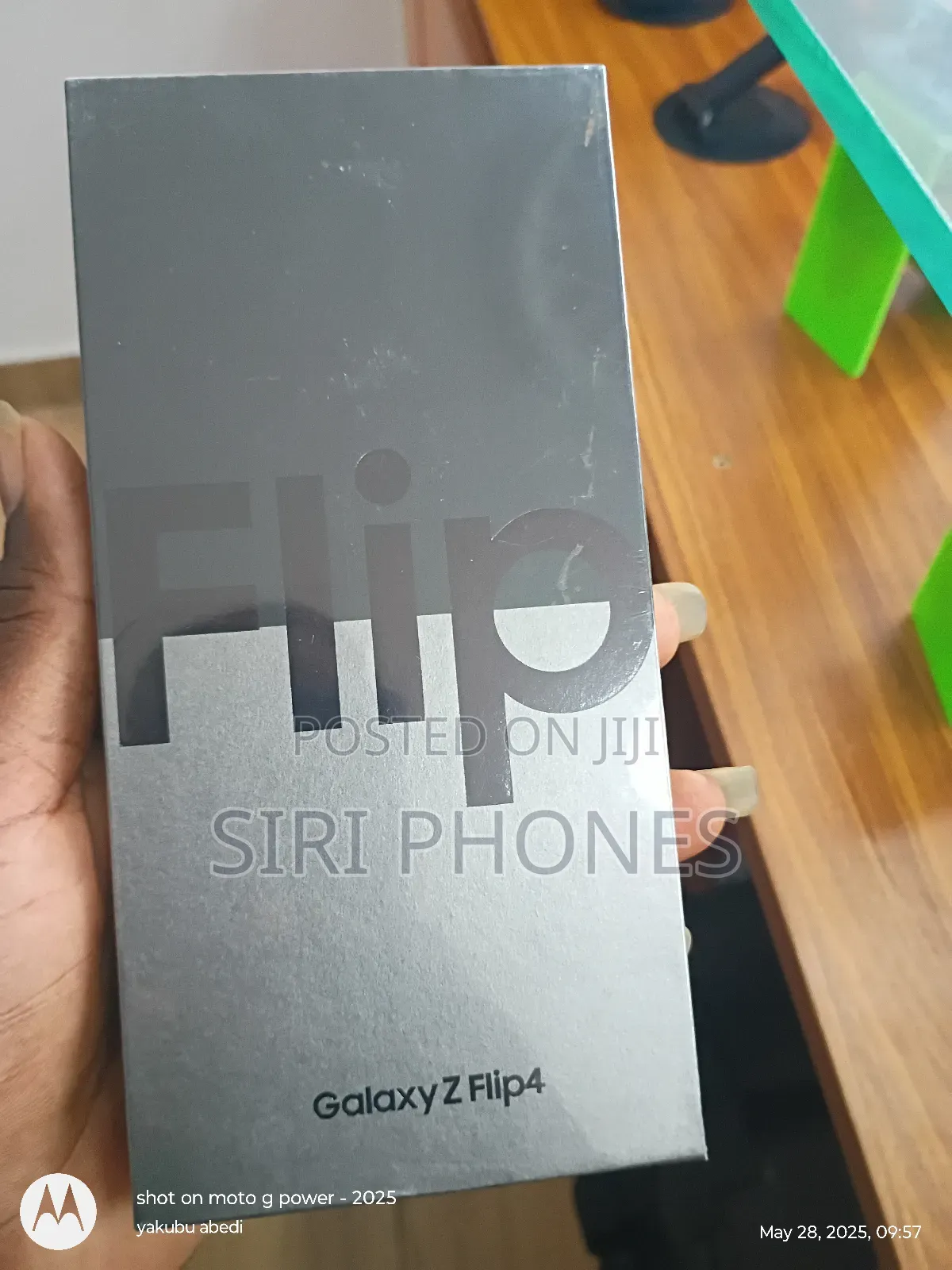 New Samsung Galaxy Z Flip4 128 GB Black