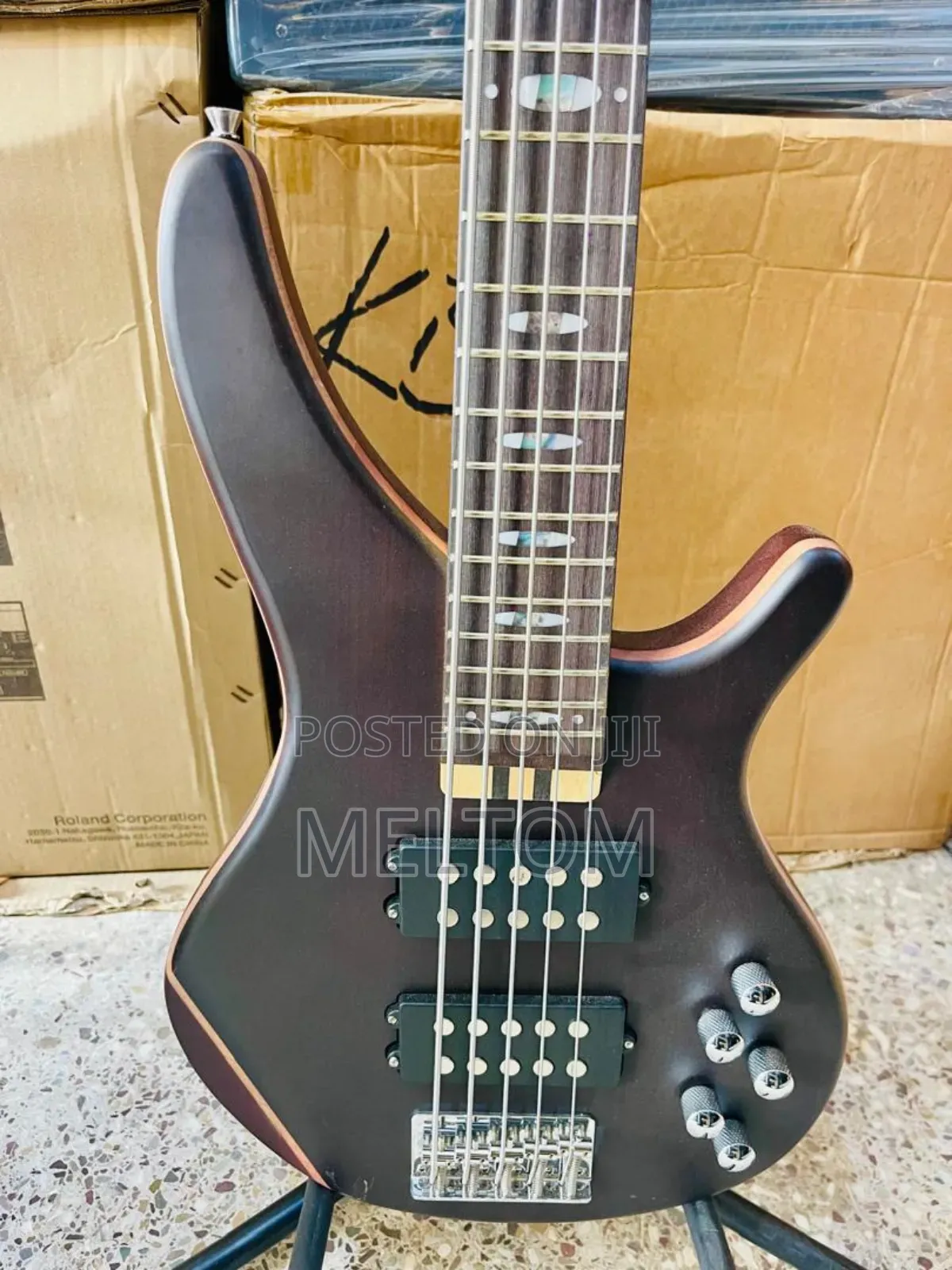Ibanez Active 5strings Bass Guitar