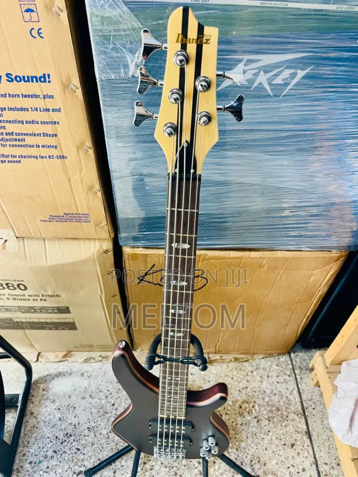 Ibanez Active 5strings Bass Guitar