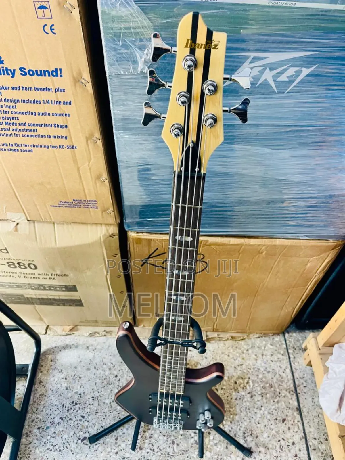 Ibanez Active 5strings Bass Guitar