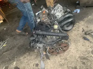 Vitz 4 Plugs 2010 Engine