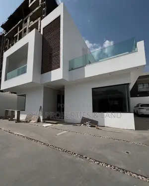 4bdrm House in East Legon, Bawaleshie for sale
