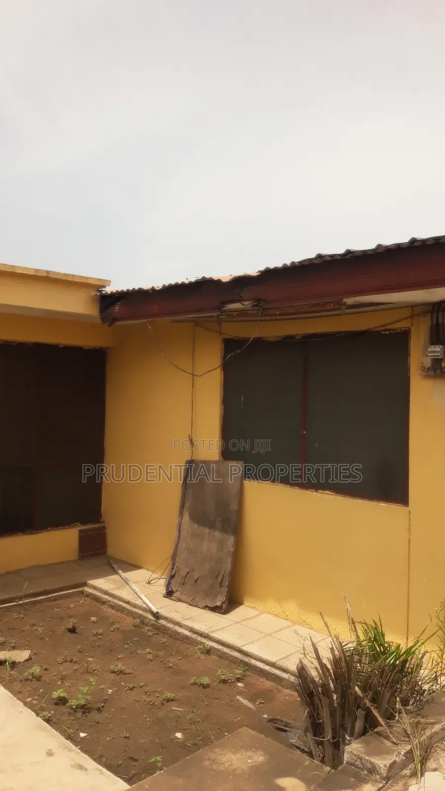 4bdrm House in North Kaneshie for sale