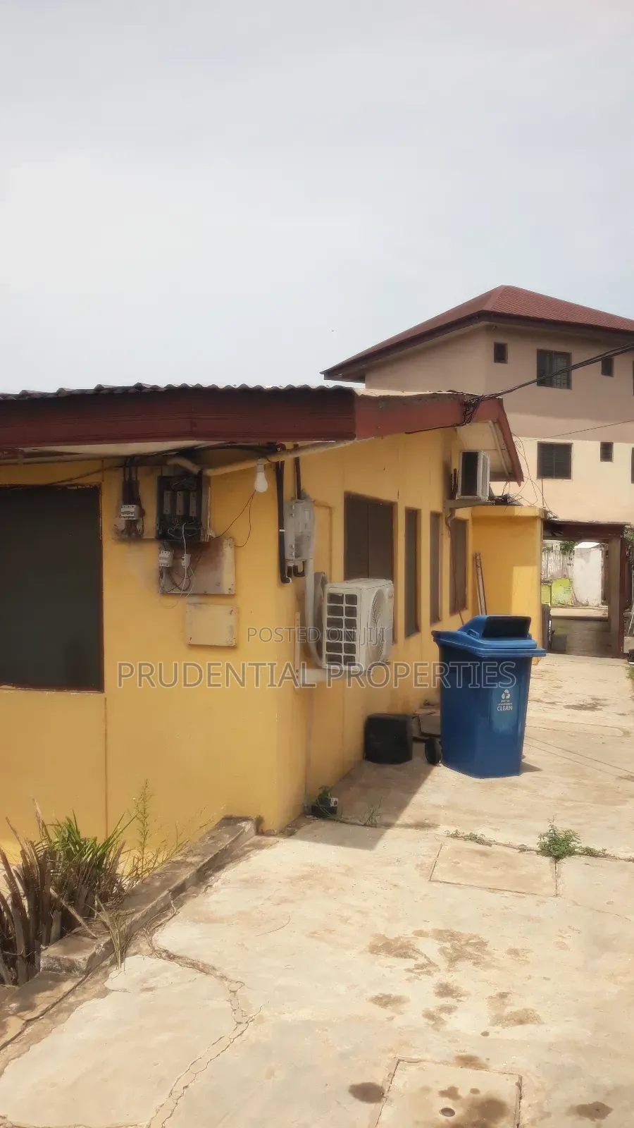 4bdrm House in North Kaneshie for sale