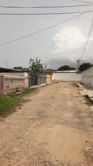 3bdrm House in Awudome Estate for sale