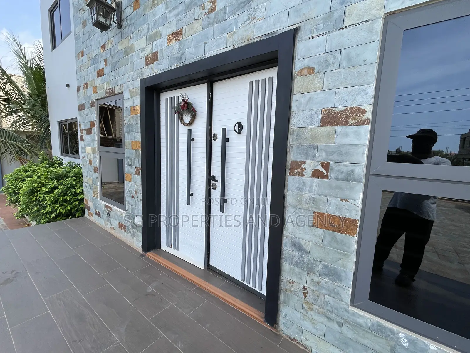 2bdrm Apartment in Com 19, Spintex for rent