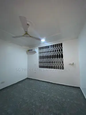 2bdrm Apartment in East Airport, Spintex for rent